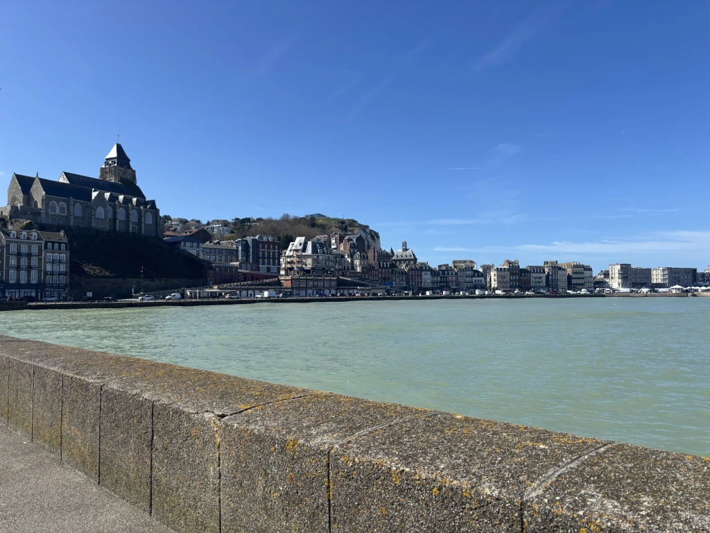 Magnifique appartement de 80 m² avec vue port à Le Tréport