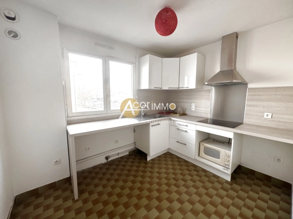 Appartement T3 avec balcon à La Seyne-sur-Mer – Résidence sécurisée, proche écoles et commerces