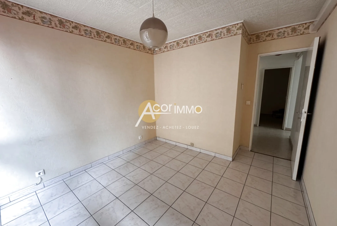 Appartement T3 avec balcon à La Seyne-sur-Mer – Résidence sécurisée, proche écoles et commerces 
