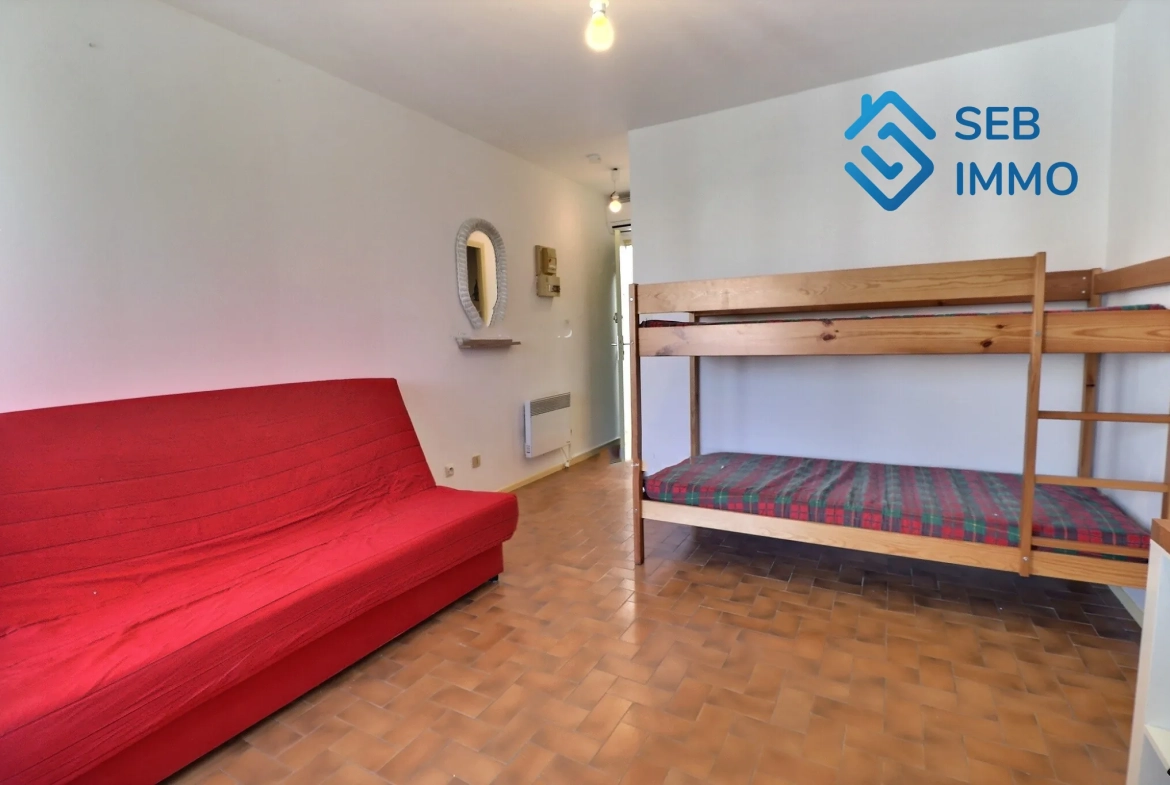 Studio de 22,3 m² avec parking et cave à Saint Cyprien, à deux pas de la plage 