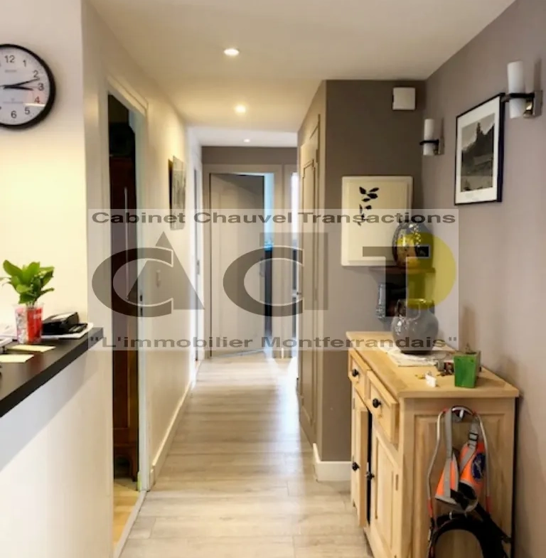 Vente appartement T4 avec grande terrasse à Clermont-Ferrand Montferrand 