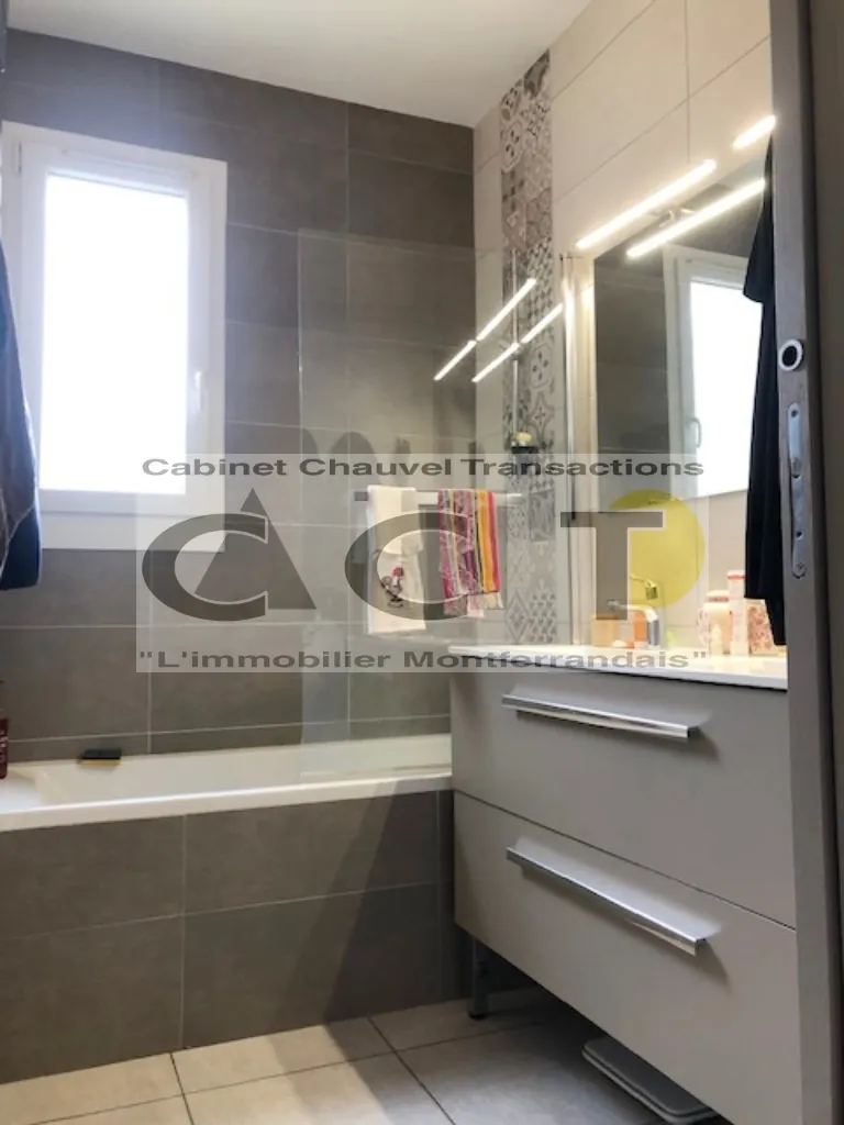 Vente appartement T4 avec grande terrasse à Clermont-Ferrand Montferrand 