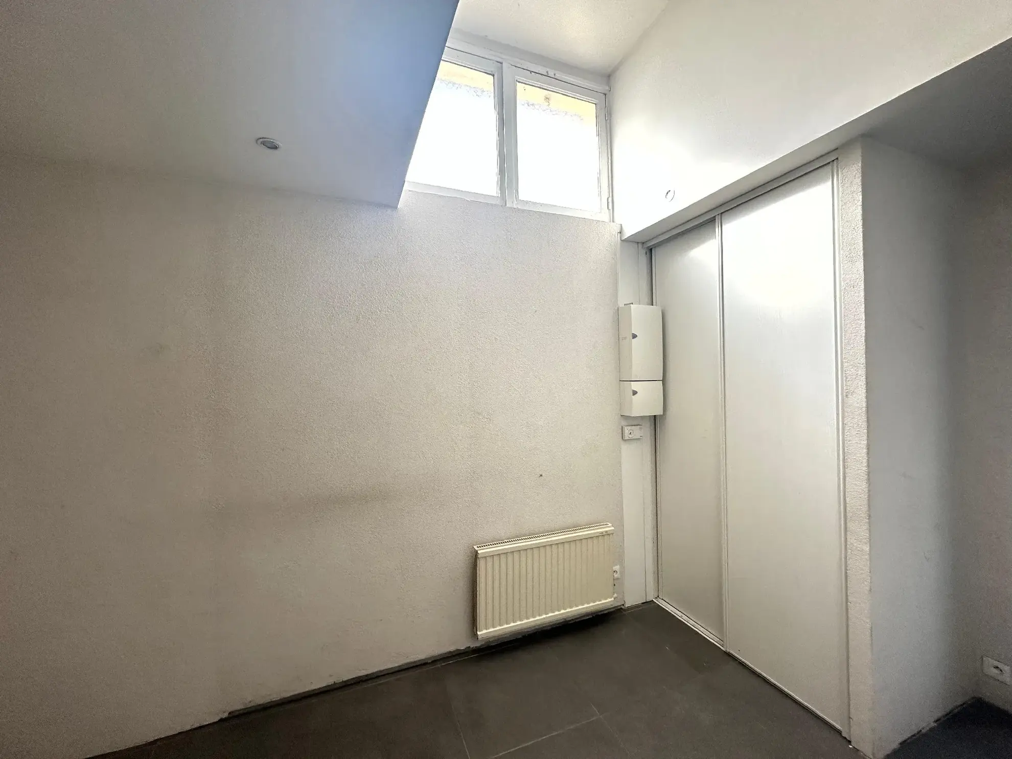 Local commercial de 69m² à Le Pecq proche RER et commerces 