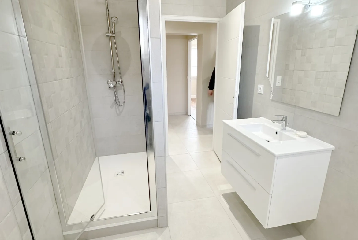 Bel appartement de 96 m² avec garage et emplacement privilégié à La Chapelle Saint-Luc 