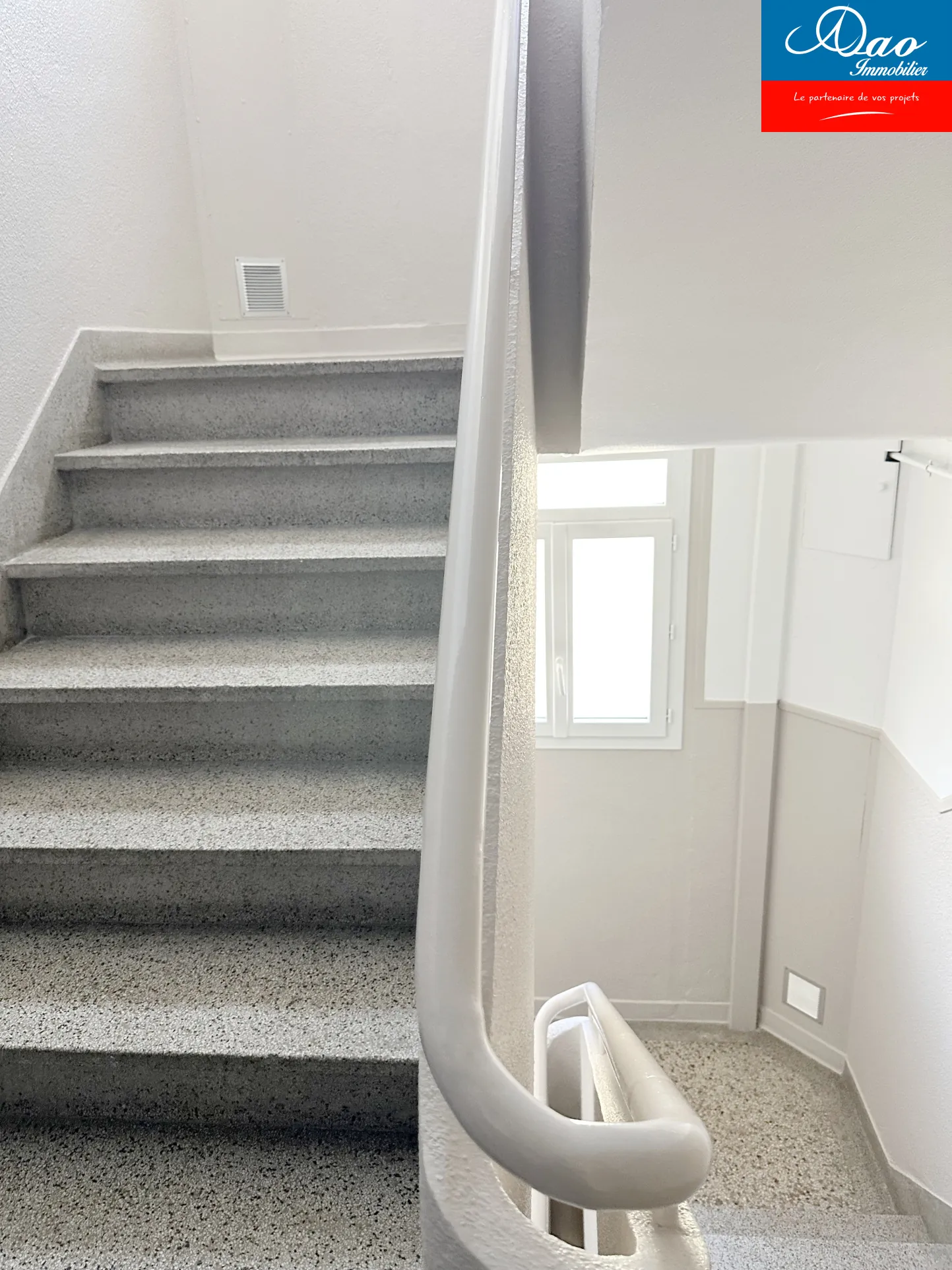 Bel appartement de 96 m² avec garage et emplacement privilégié à La Chapelle Saint-Luc 