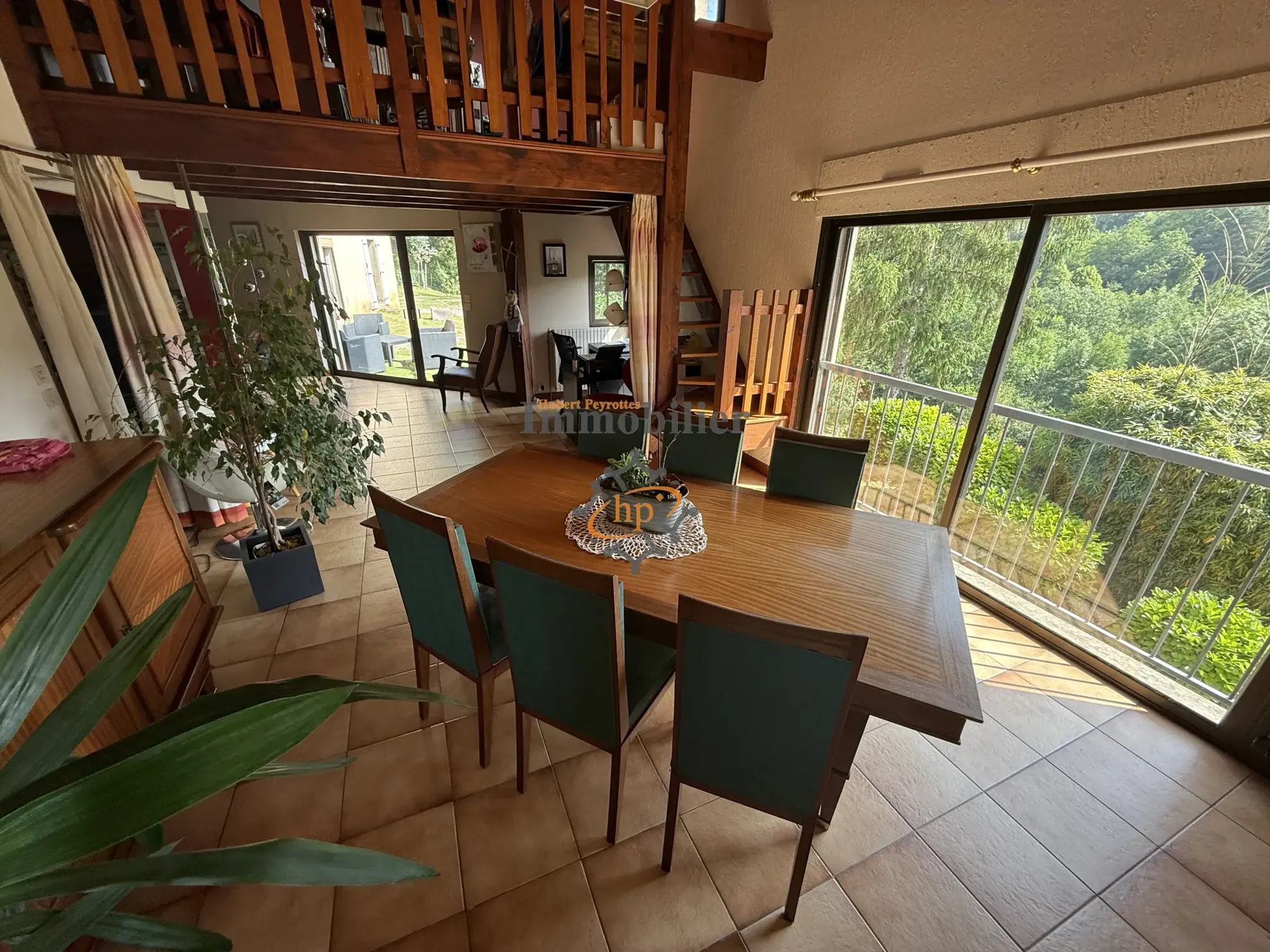 Maison contemporaine à Saint Affrique avec grand terrain et vue campagne 