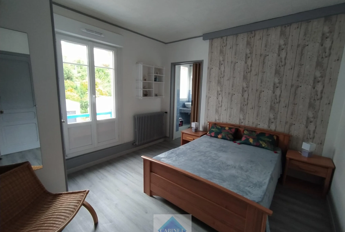 Appartement lumineux avec vue latérale sur la mer à Ault 