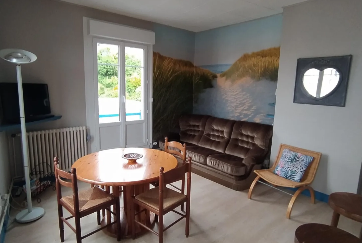 Appartement lumineux avec vue latérale sur la mer à Ault 