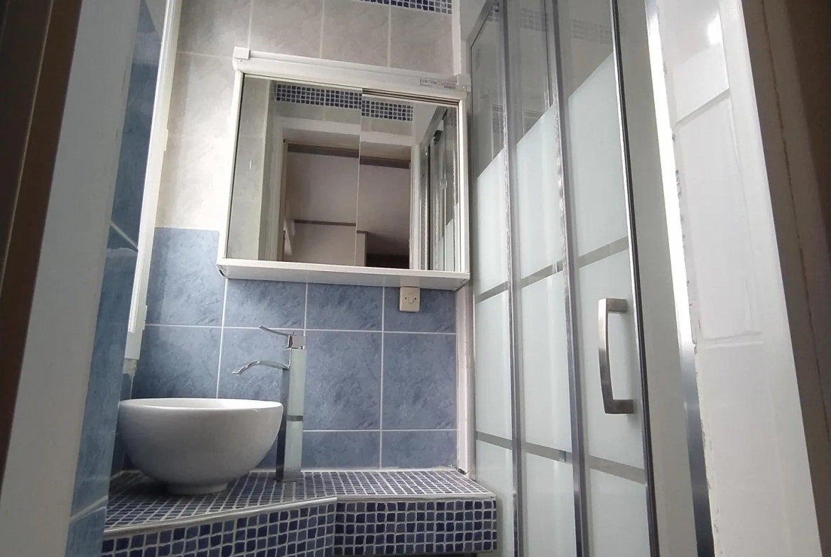Appartement lumineux avec vue latérale sur la mer à Ault 