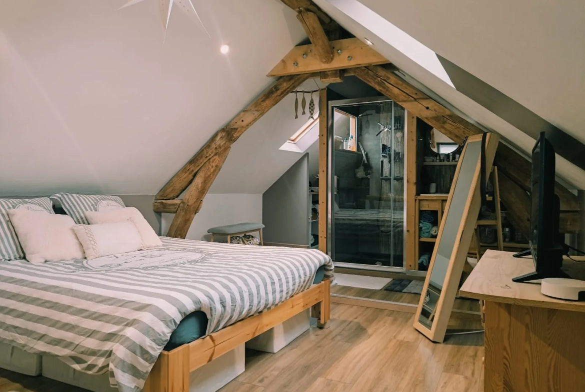Maison de caractère de 87m² avec jardin et garage à Troyes proche centre-ville 