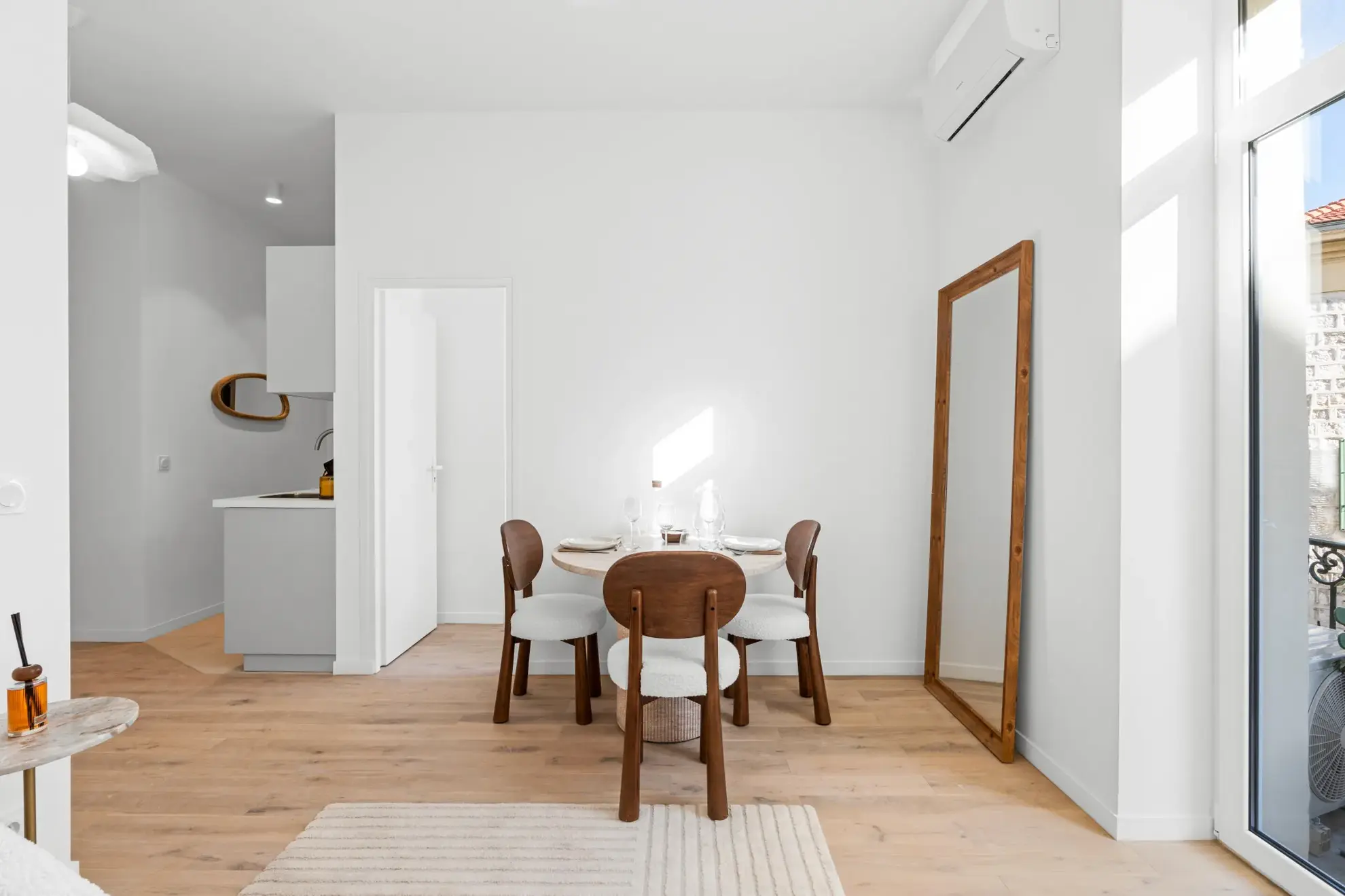 Appartement 2 pièces rénové à Nice proche coulée verte et Carabacel 