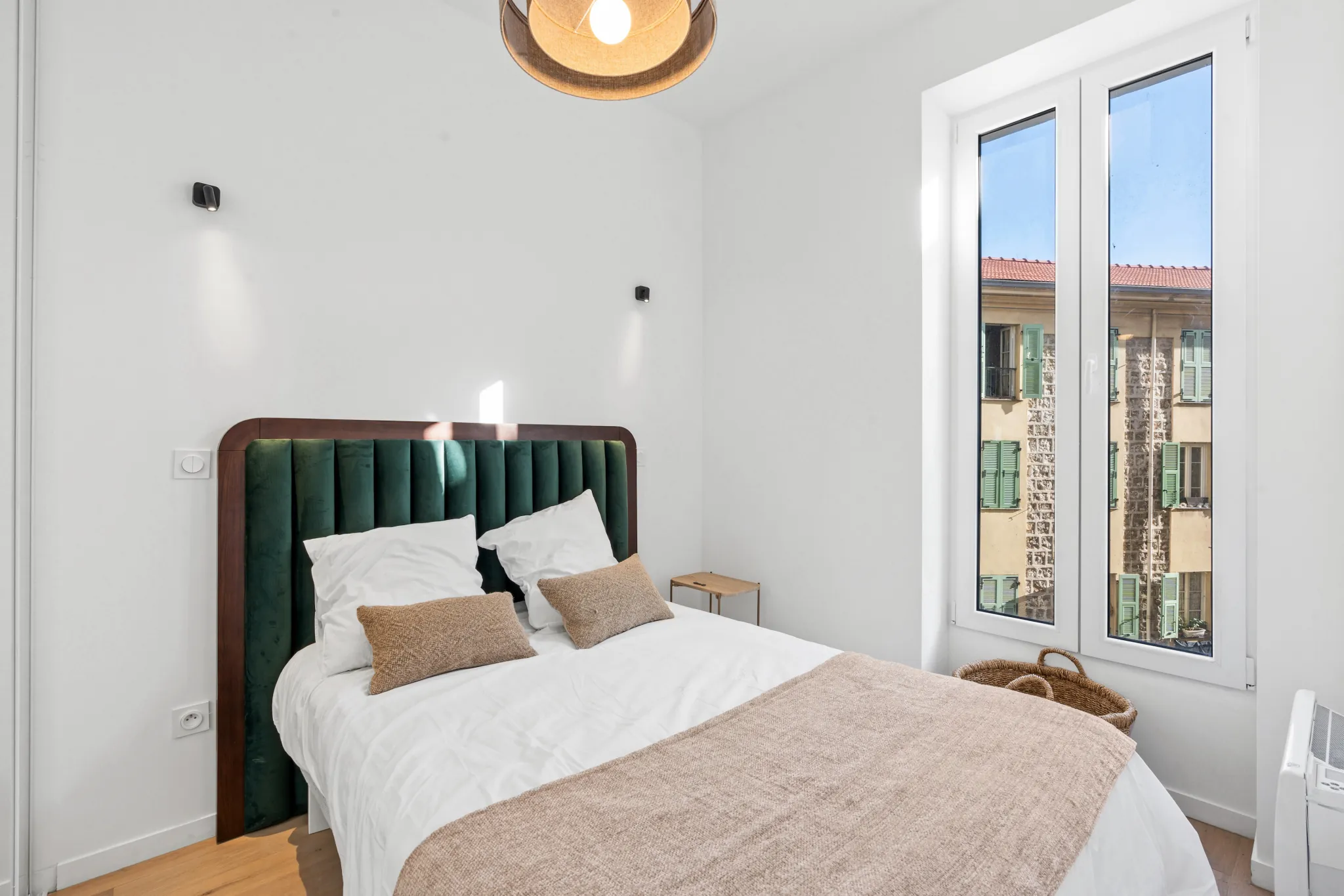 Appartement 2 pièces rénové à Nice proche coulée verte et Carabacel 