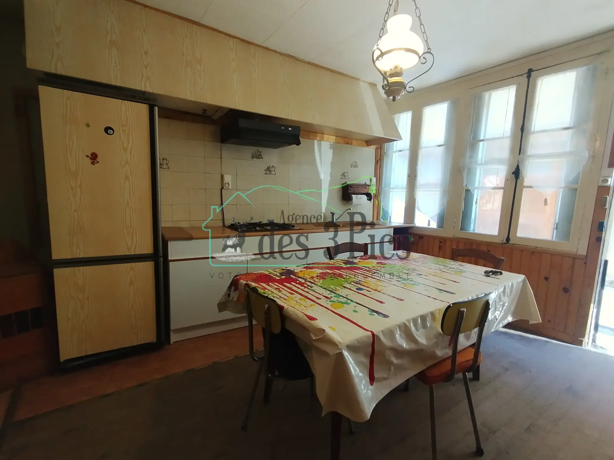 Maison T3 à rénover avec grange à Seix, idéal premier achat ou investissement saisonnier 