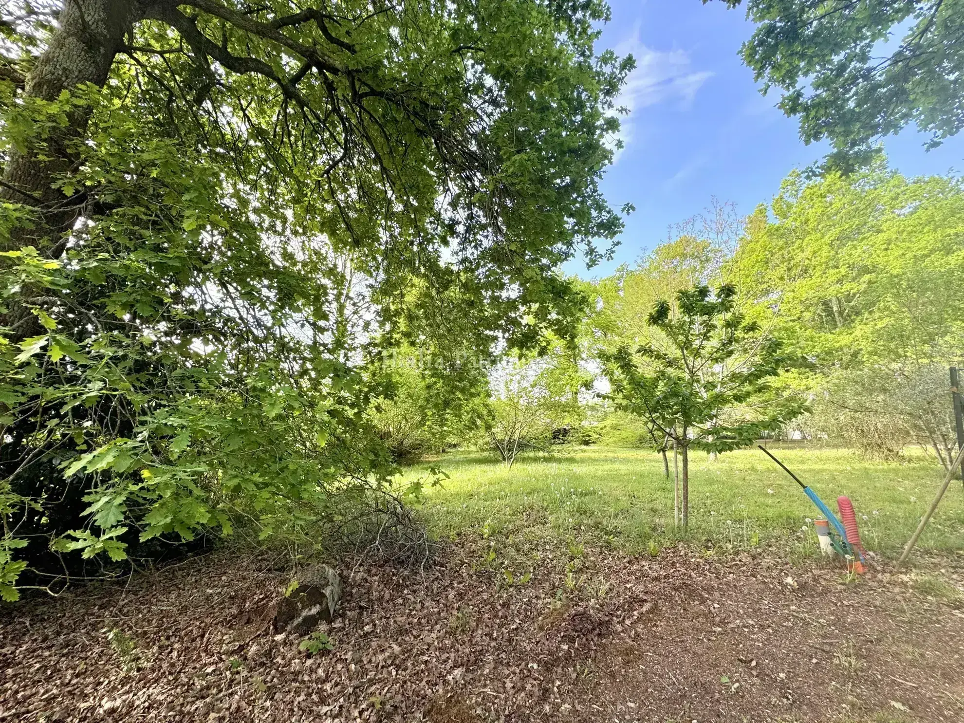 Terrain à bâtir de 965 m² à Camblanes-et-Meynac avec permis de construire valable 