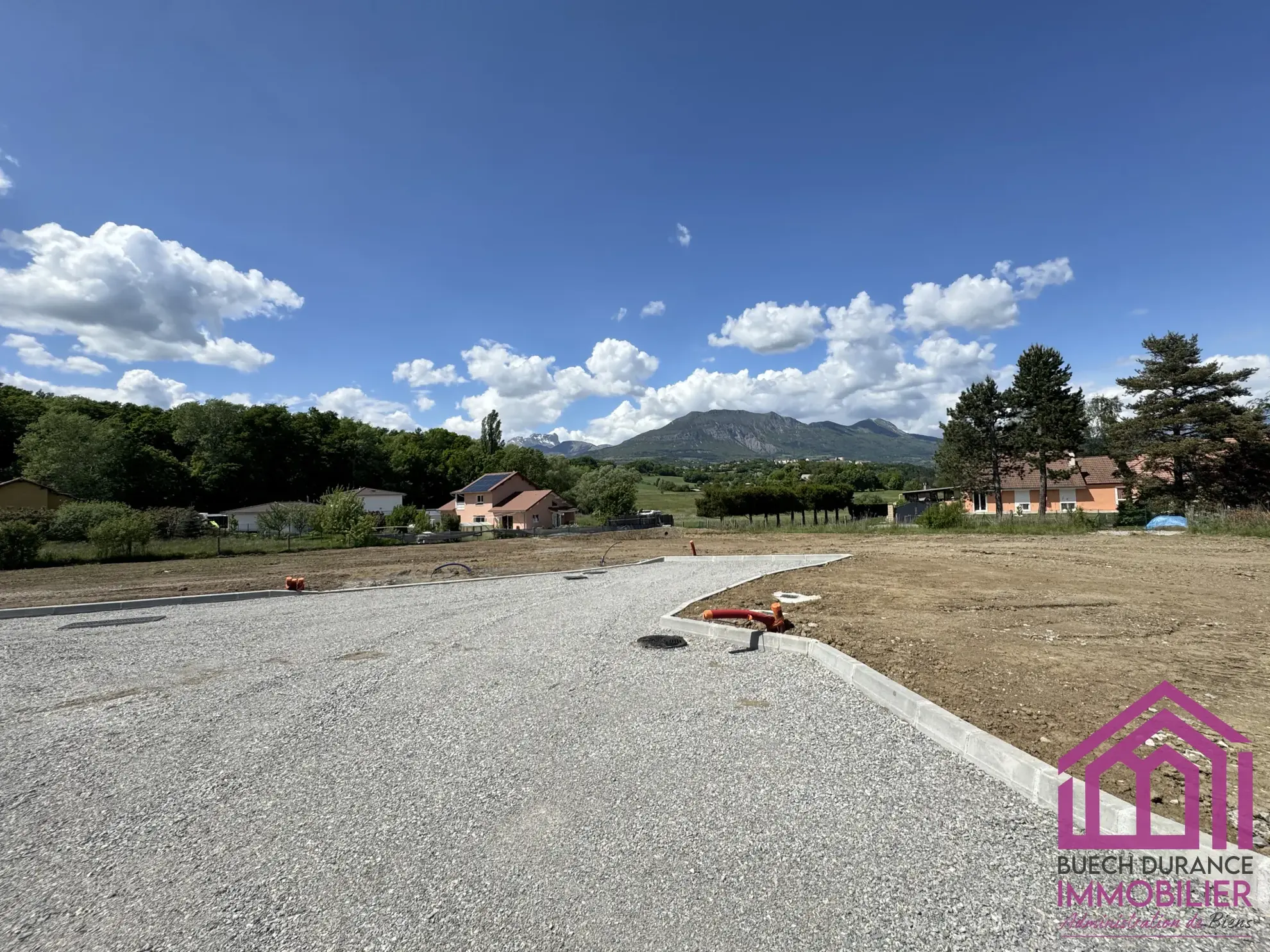Terrain constructible à Gap dans le quartier de la Basse Tourronde 