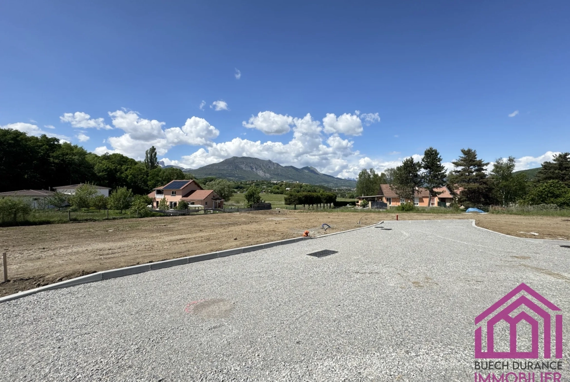 Terrain constructible à Gap dans le quartier de la Basse Tourronde 