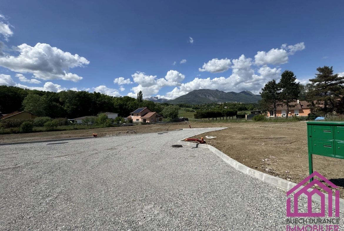Terrain constructible à Gap dans le quartier de la Basse Tourronde 