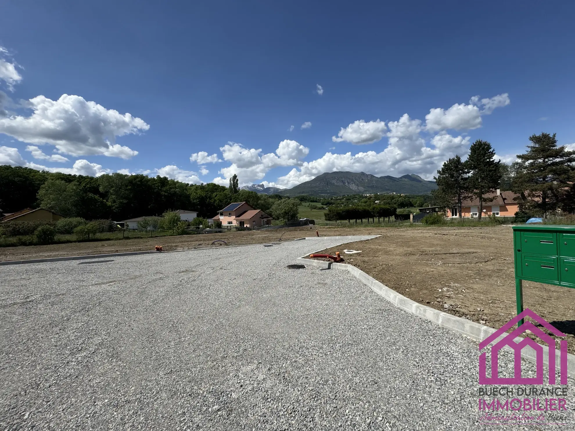 Terrain constructible à Gap dans le quartier de la Basse Tourronde 