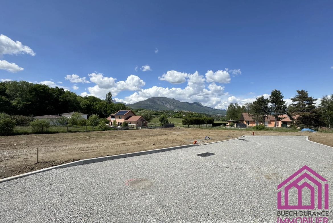 Terrain constructible à Gap dans le quartier de la Basse Tourronde 