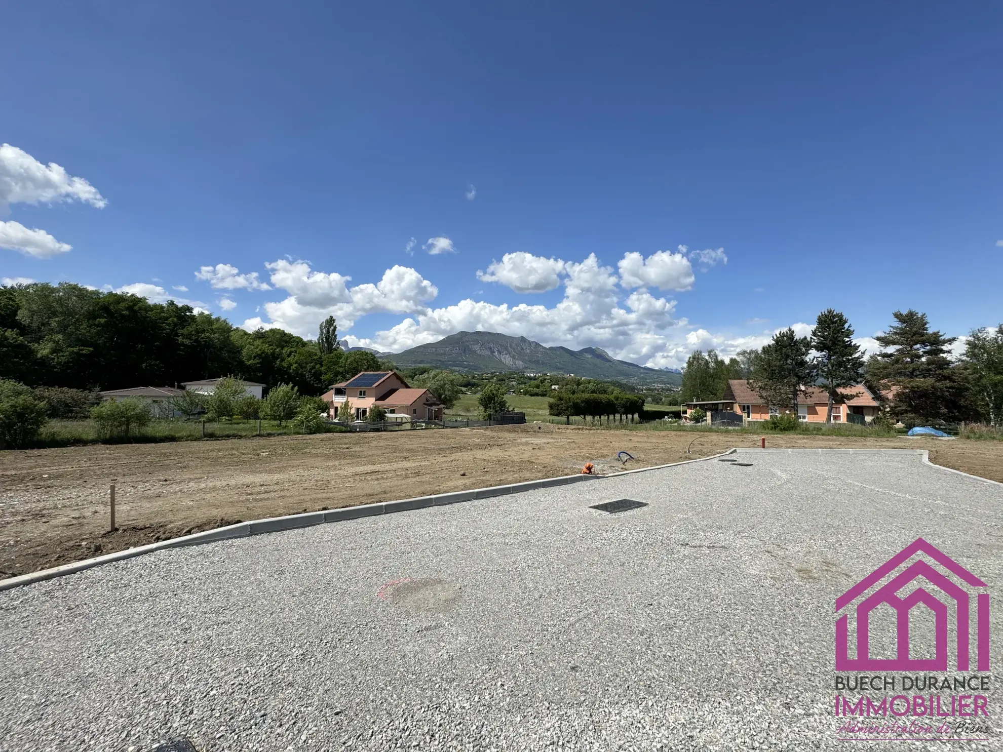 Terrain constructible à Gap dans le quartier de la Basse Tourronde 