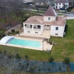 Maison 4 chambres à Cocumont avec piscine et vue sur la vallée
