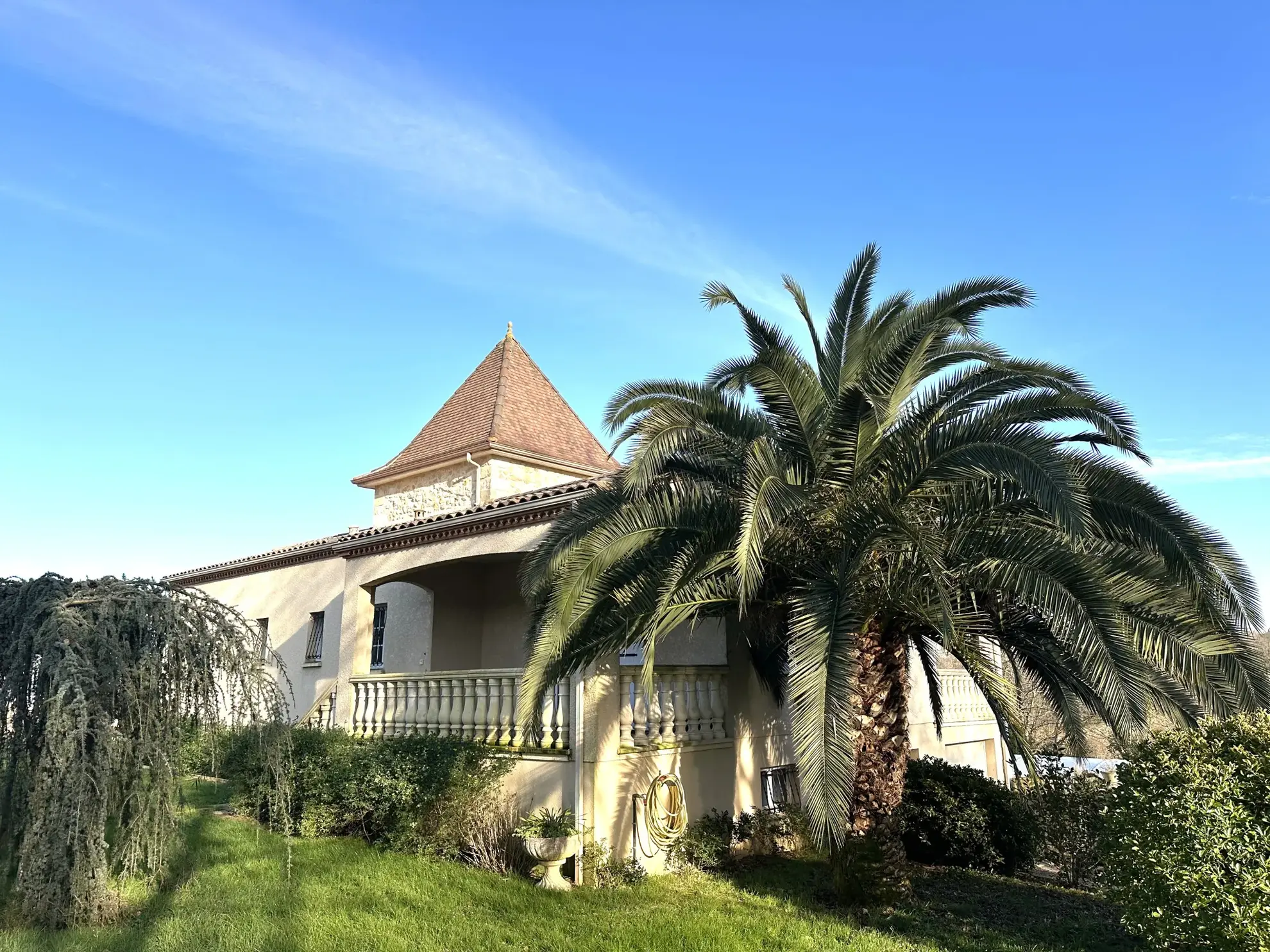 Maison 4 chambres à Cocumont avec piscine et vue sur la vallée 