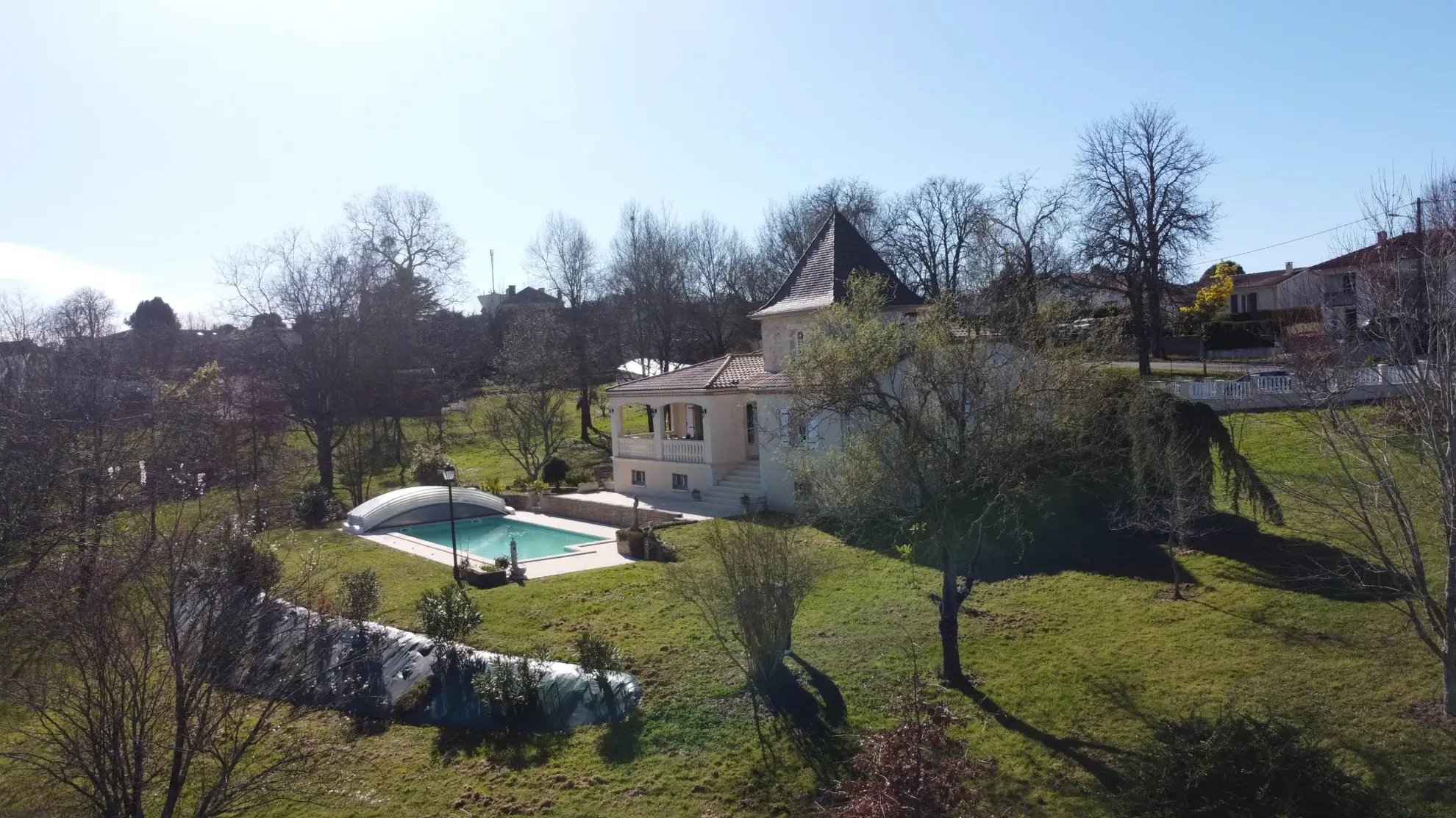 Maison 4 chambres à Cocumont avec piscine et vue sur la vallée 