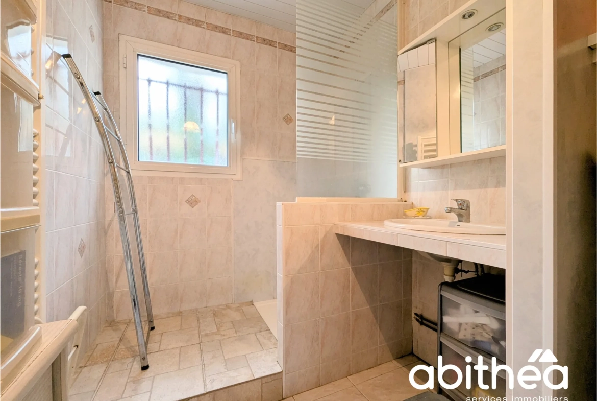 A vendre maison spacieuse de 141 m² à Fronsac près de Libourne 