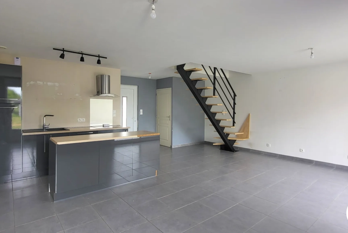 Belle maison récente de 80 m² avec jardin et garage à Lestrem 