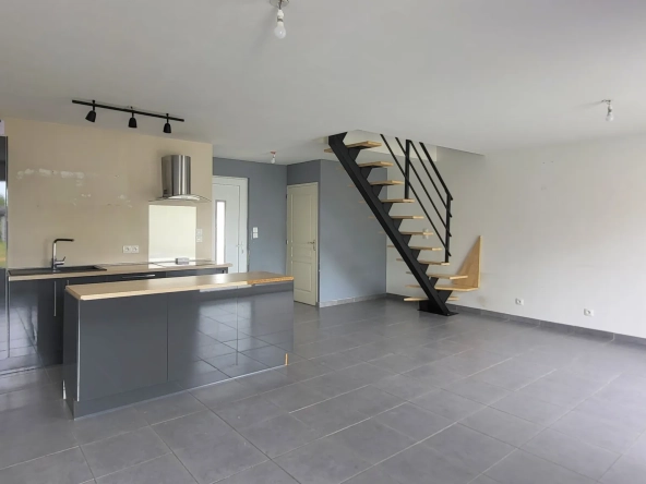 Belle maison récente de 80 m² avec jardin et garage à Lestrem