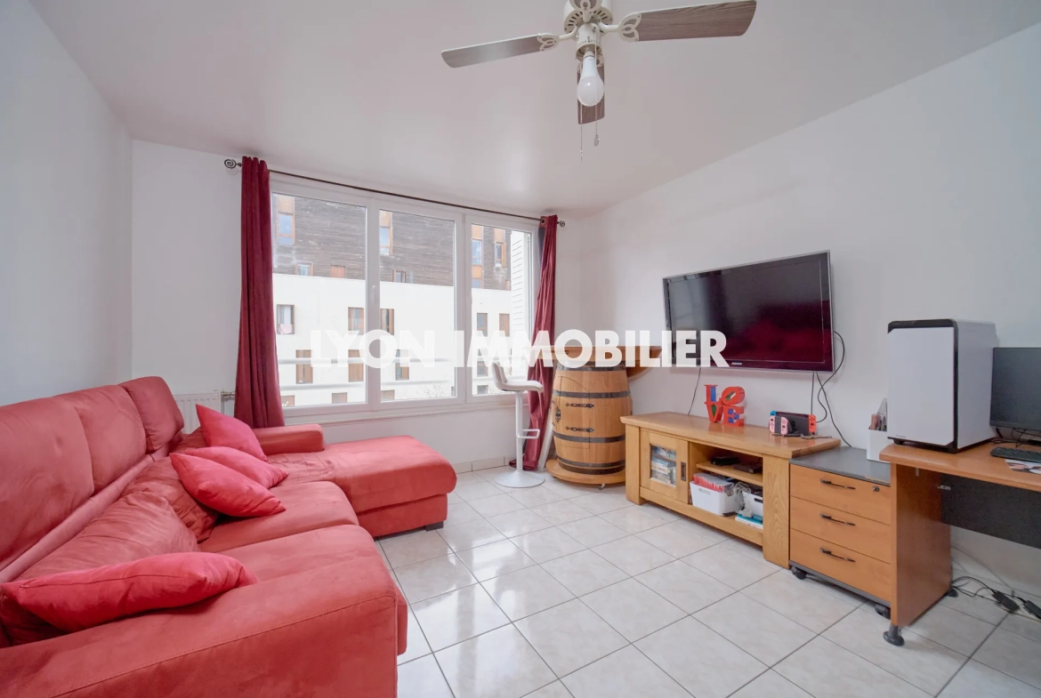 Appartement T3 lumineux à vendre à Lyon La Duchère de 63 m² avec garage 