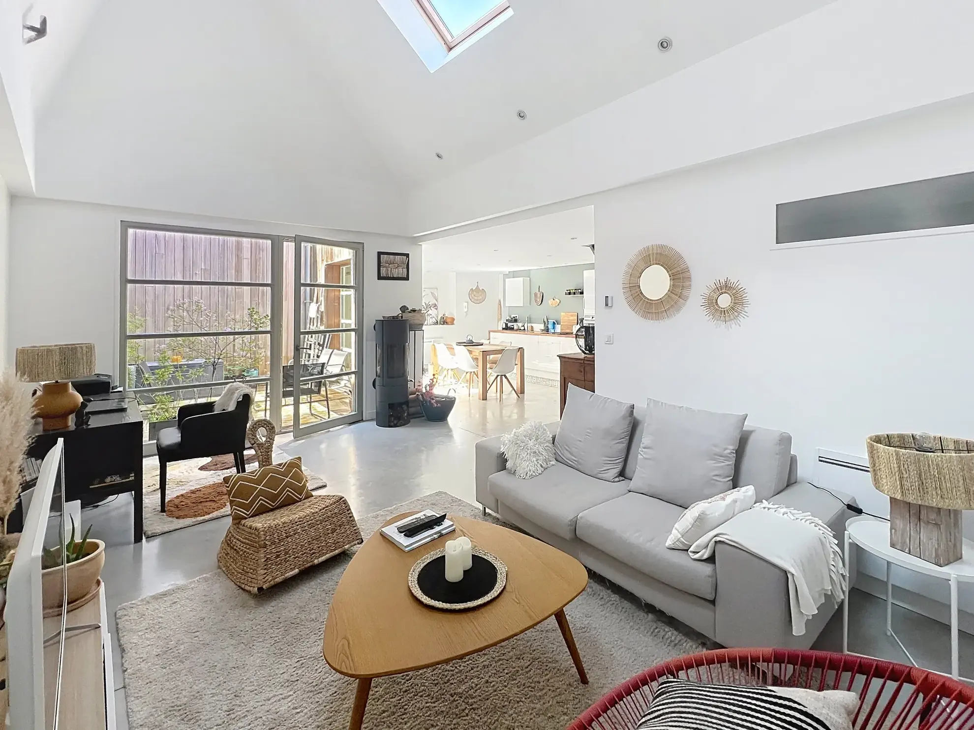 Loft à vendre à Tourcoing avec 2 chambres, terrasse et parking - Emplacement idéal 