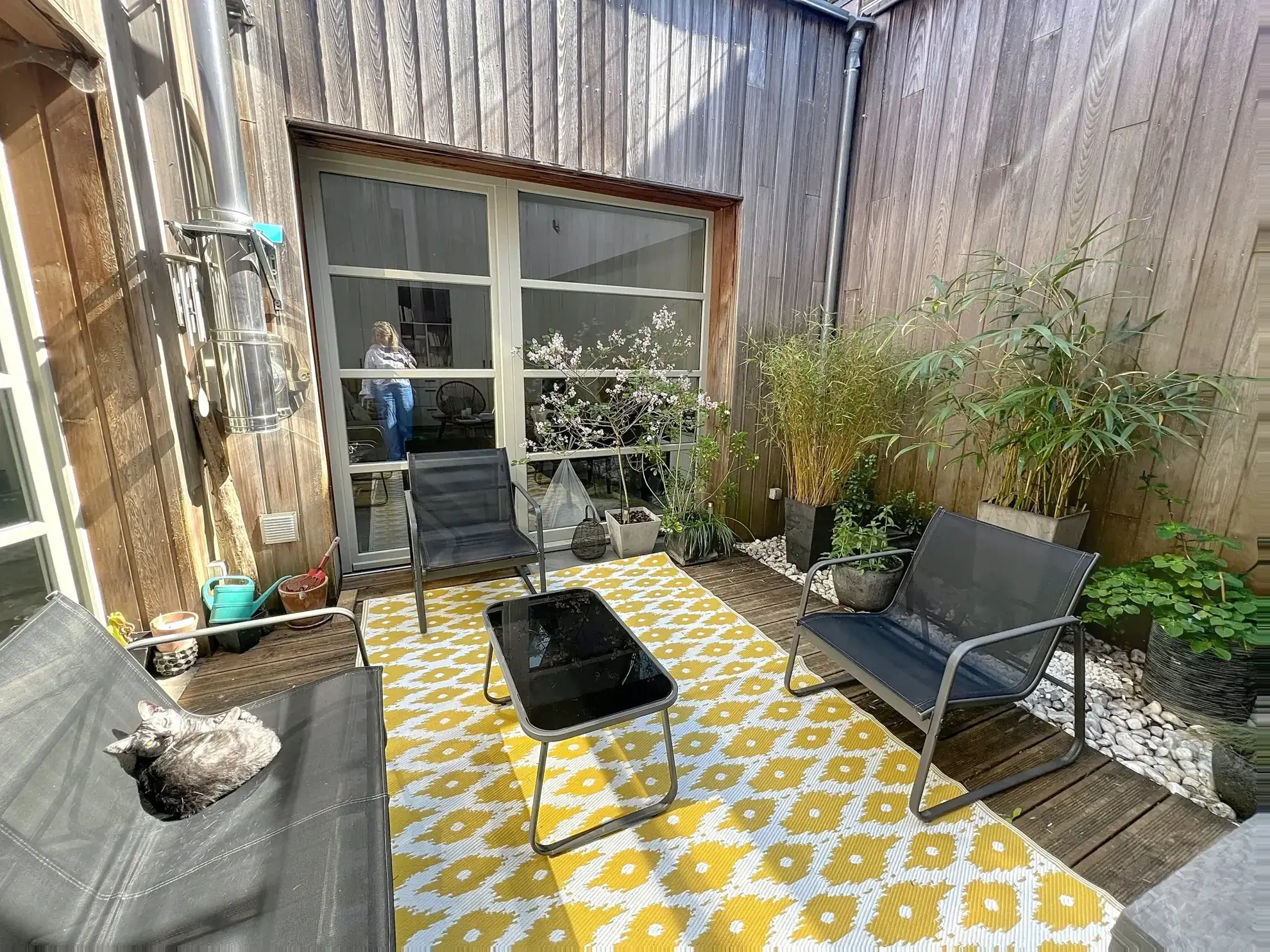 Loft à vendre à Tourcoing avec 2 chambres, terrasse et parking - Emplacement idéal 
