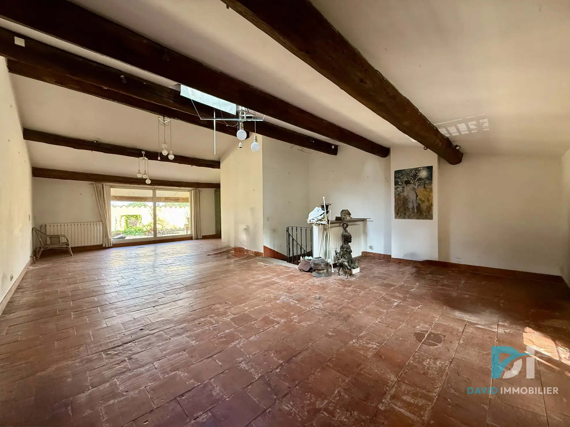 Maison vigneronne à Saint-Thibéry avec garage, terrasses et potentiel d’aménagement 