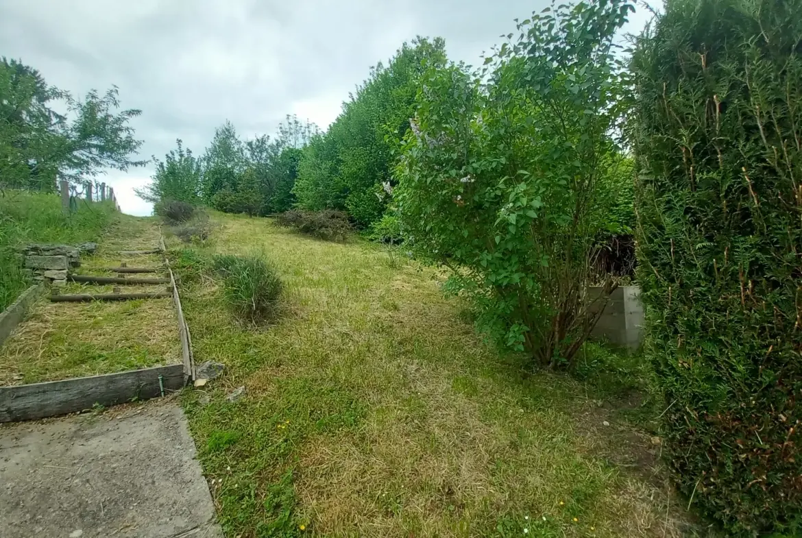 Maison en pierre avec 3 chambres à Guérigny – Proche forêt et commodités 