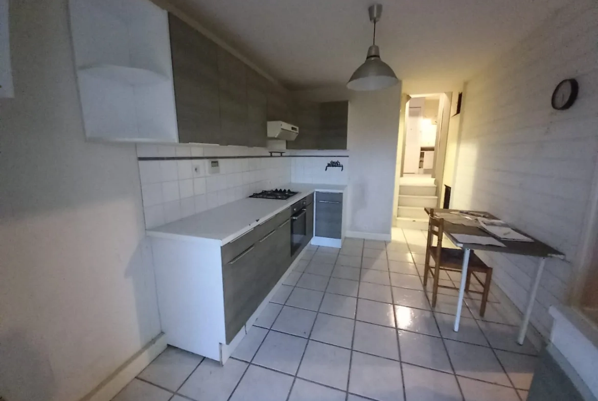 Maison en pierre avec 3 chambres à Guérigny – Proche forêt et commodités 