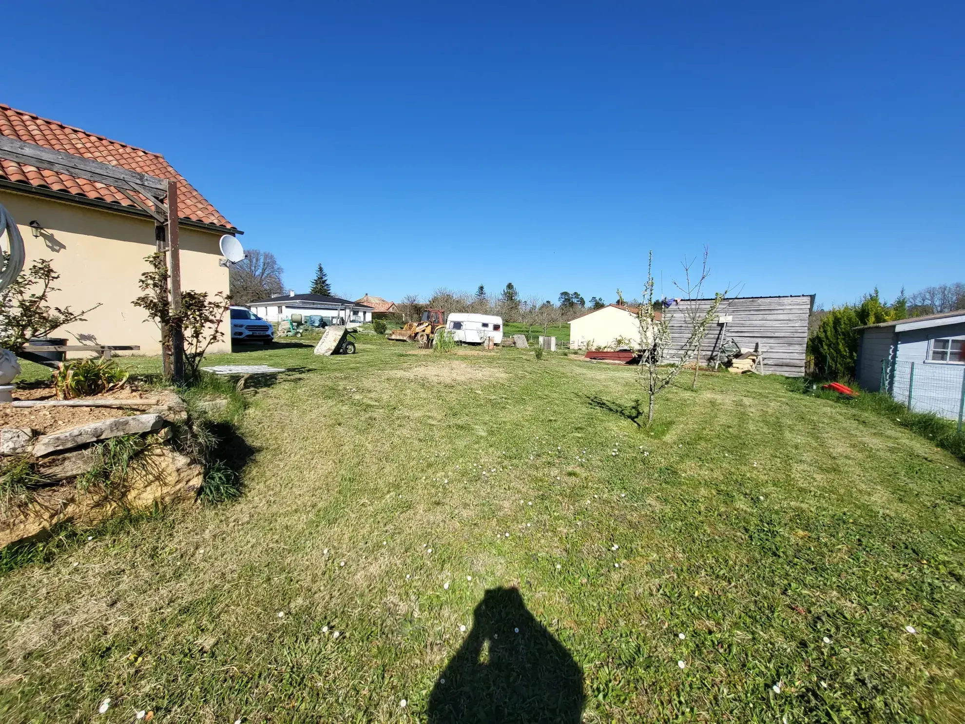 Charmante maison de plain-pied avec 3 chambres à Castelnaud-la-Chapelle 