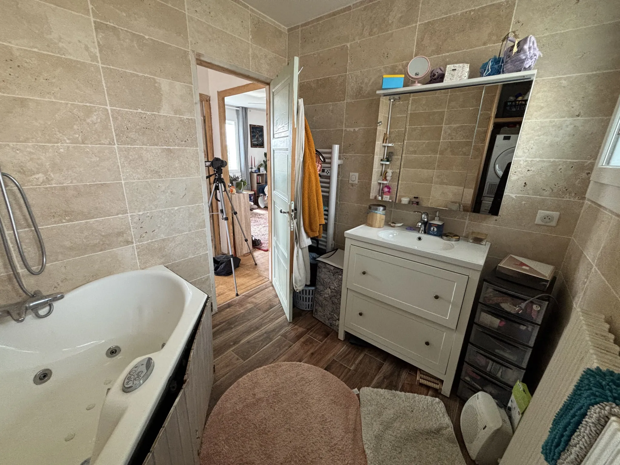 Maison de plain-pied à Tulle avec studio, jardin et potentiel de rénovation 
