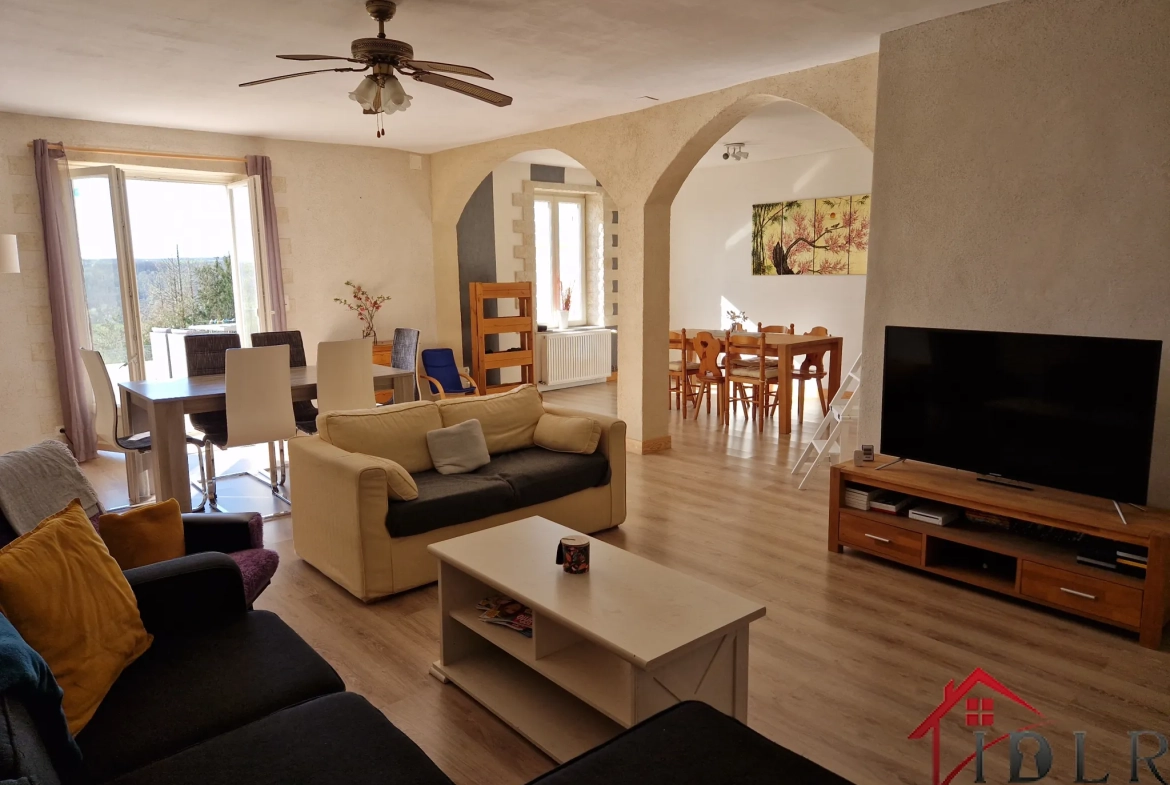 Maison avec vue panoramique de 144 m² à La Ferté-sur-Amance 