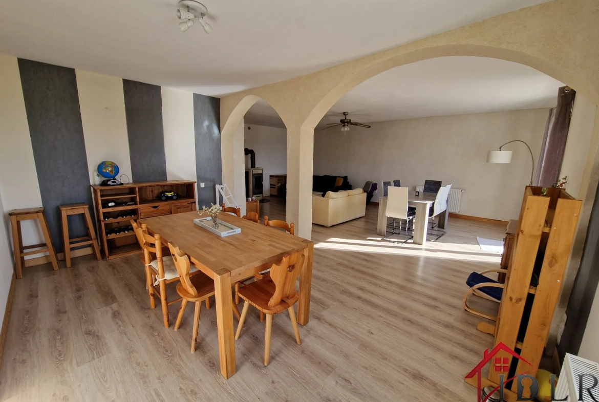 Maison avec vue panoramique de 144 m² à La Ferté-sur-Amance 