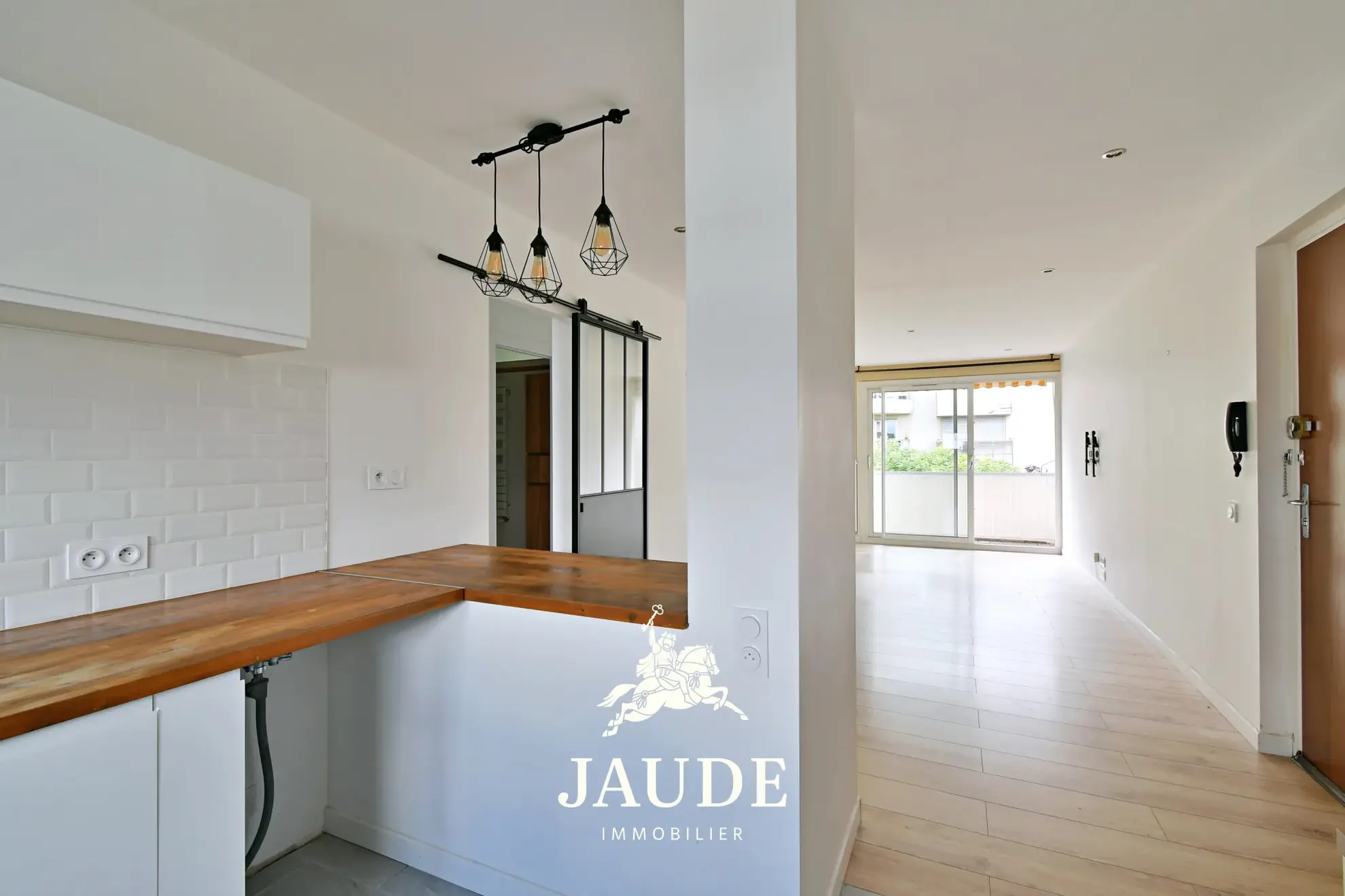 Appartement T3 de 60m² avec balcon et garage à Clermont-Ferrand 