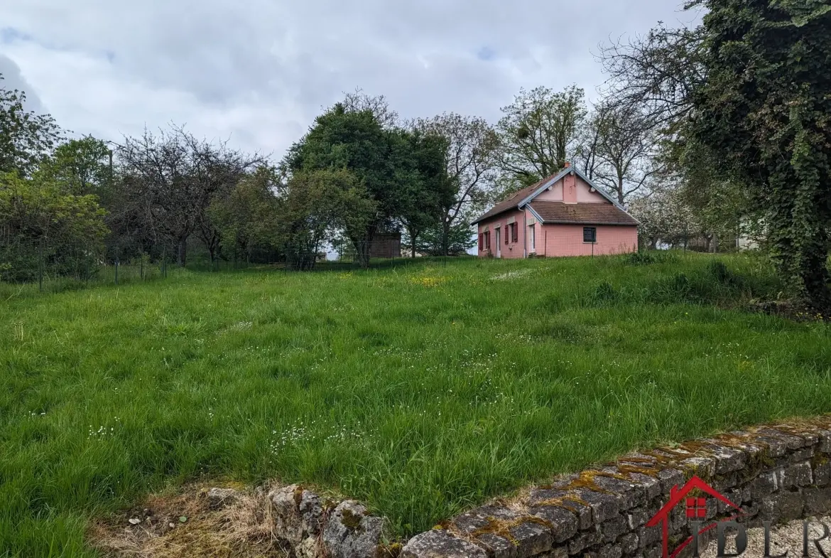 Maison individuelle avec grand terrain à Savoyeux - 2 logements pour investissement ou famille 
