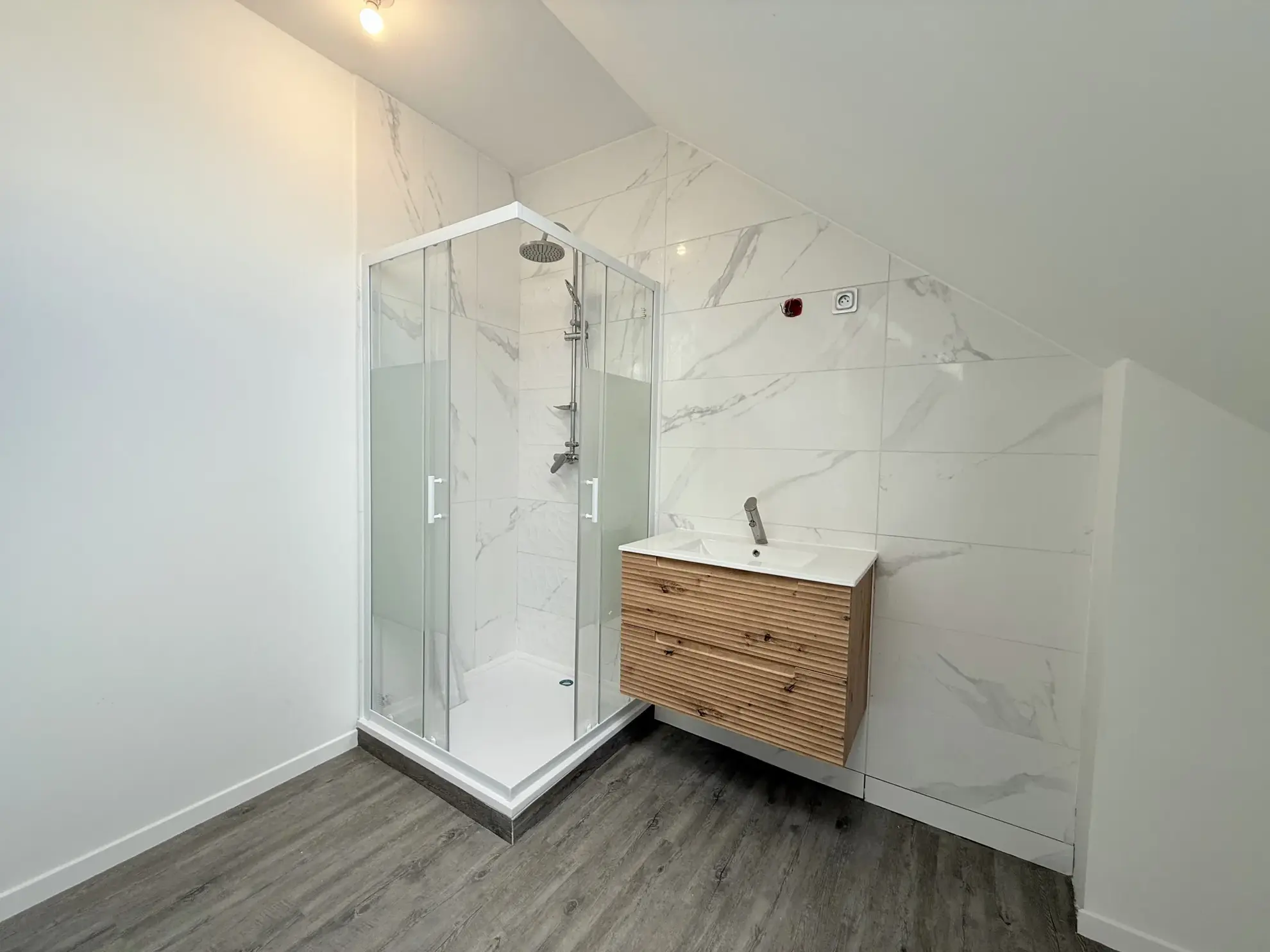 Maison individuelle de 85 m² avec 4 chambres à Vierzon, secteur calme 