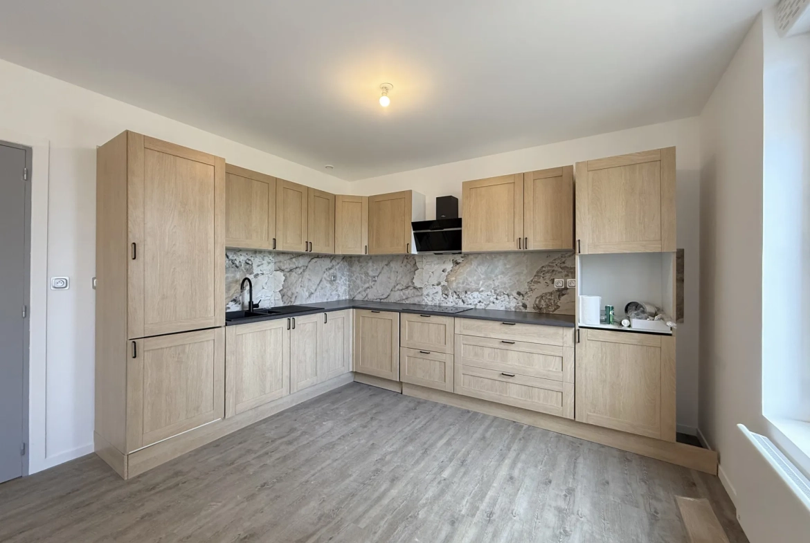 Maison individuelle de 85 m² avec 4 chambres à Vierzon, secteur calme 