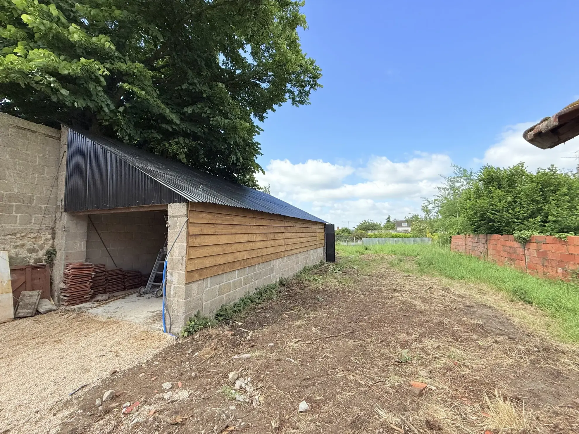 Maison individuelle de 85 m² avec 4 chambres à Vierzon, secteur calme 