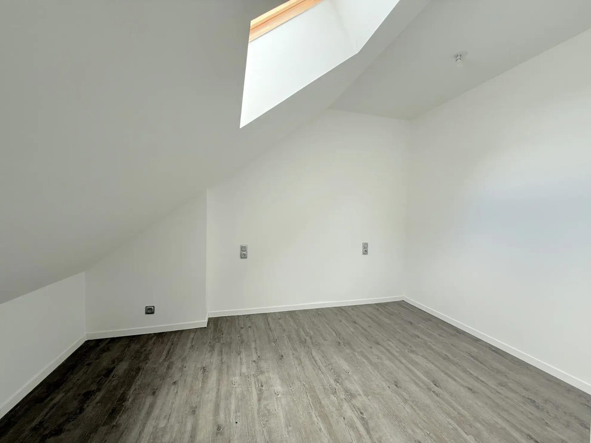 Maison individuelle de 85 m² avec 4 chambres à Vierzon, secteur calme 