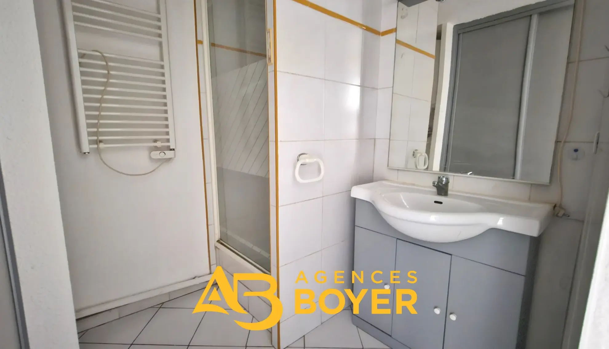 Studio 28,89 m² à vendre en centre-ville de Bandol proche plages et port 