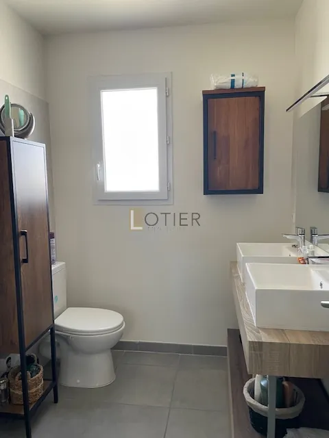Maison récente de 90 m² à La Calmette avec jardin et garage 