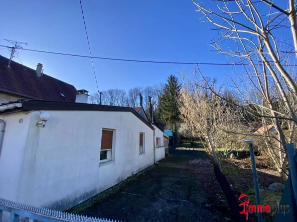 Maison de 65 m² avec terrain divisible à Bartenheim, environnement paisible et potentiel de construction