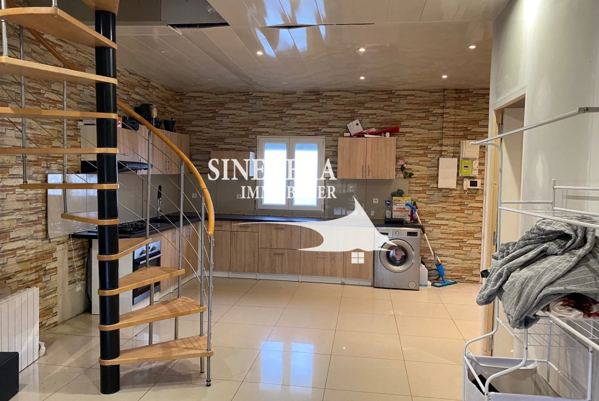 Maison de ville avec terrain à Riberac - 4 chambres et terrasse suspendue 